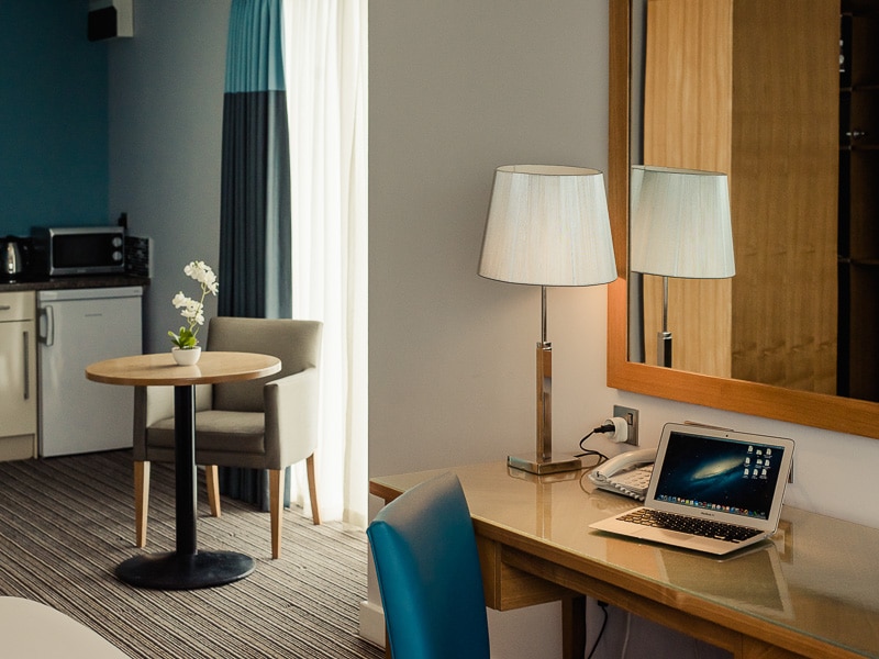 Aspect Hotel Parkwest great working space in double bedroom